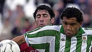 <b>MODELO DE LUJO.</b> El centrocampista del Betis seguirá el ejemplo de estrellas como Beckham, un habitual de las publicaciones no deportivas.