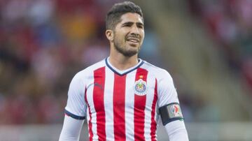 El caso más reciente lo sufrió el zaguero de Chivas, Pereira quien denunció el hecho por redes sociales, donde explicó que lo encañonaron en la calle y le quitaron sus pertenencias. 
