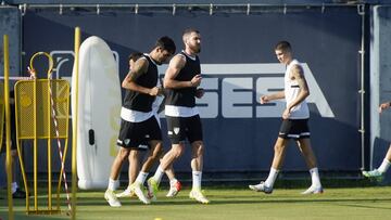 Mathieu Peybernes, junto a Escassi en un entrenamiento.