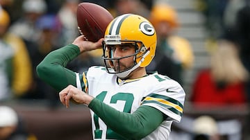 Para que la maquinaria de los Green Bay camine, se necesita forzosamente de la aparición de su mariscal de campo, Aaron Rodgers. El profesional de 34 años acumula 13 temporadas en el equipo de Lambeau Field, siendo titular desde la temporada 2008. El ex colegial de la Universidad de California llevó a los Empacadores al campeonato del Super Bowl 45, en el cual fue el jugador más valioso, para así romper una racha de 13 años sin campeonato en la franquicia.