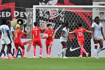 South Korea's Ji So-yun (C) celebrates scoring her team's first goal against Haiti