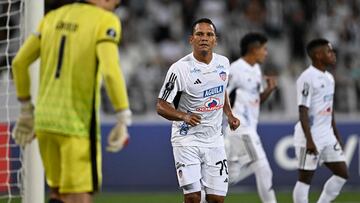 Junior's forward Carlos Bacca celebrates after scoring during the Copa Libertadores group stage first leg football match between Brazil's Botafogo and Colombia's Junior at the Olimpico Nilton Santos Stadium in Rio de Janeiro, Brazil, on April 3, 2024. (Photo by MAURO PIMENTEL / AFP)