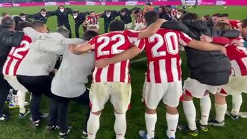 La celebración del Athletic nada más terminar que pone la piel de gallina a todo el fútbol