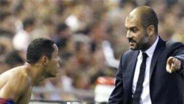 Adriano: 'No me preocupa la suplencia; estoy motivado'