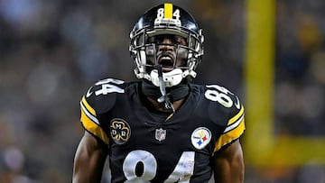 On Thursday, former NFL player Antonio Brown had a warrant out for his arrest for attempted murder and he broke his silence on social media today.