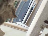 Aficionado exhibe peligroso hoyo en las gradas del renovado Estadio Banorte