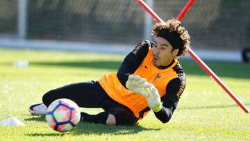 Memo Ochoa advierte que con el Madrid deben 'cuidar detalles'