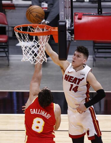 NBA round-up: LeBron not enough as Suns sizzle against Lakers