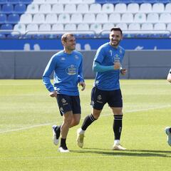 El Deportivo continúa vaciándose de identidad