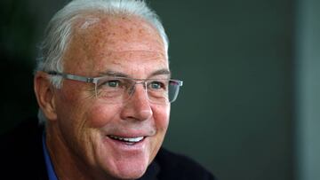 Bayern Munich&#039;s former President Franz Beckenbauer speaks to the media during a news conference in Seoul June 3, 2013.   REUTERS/Kim Hong-Ji/File Photo