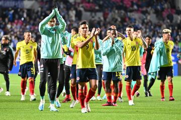 Jhon Jáder Durán y un golazo de chilena de Rafael Santos Borré le dieron la vuelta al marcador tras el primer tanto de Mitoma. Lorenzo mantiene su invicto con la Selección Colombia.