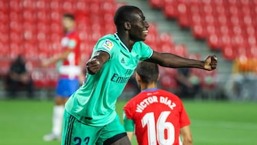 Mendy, un portento físico... que defiende bien