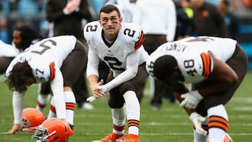 El quarterback de 26 años no desiste de sus sueños profesionales y tras un fallido paso por la liga canadiense ya sueña con debutar en la naciente XFL.
