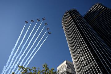 La Patrulla Águila durante el desfile del 12 de octubre de las Fuerzas Armadas.