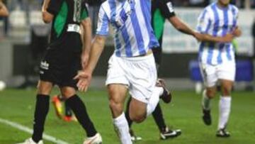 <b>SU GOL 50 EN ESPAÑA. </b>Van Nistelrooy marcó el tercer gol de su equipo y lo celebró con enorme alegría.