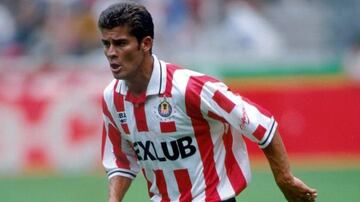 Mientras que Ramón jugaba para Chivas en 1994 su hermano Nicolás debutaba en primera división con Santos. Cinco años después el destacado mediocampista llegó al América y Nicolás también vistió la camiseta azulcrema en el 2000.