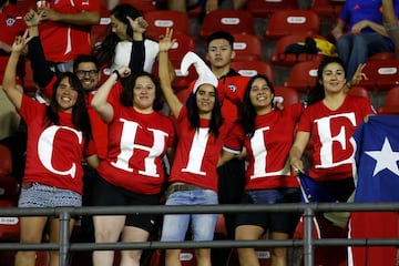 Lado B: belleza y color en el debut de Chile en Copa América