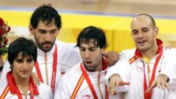 <b>SUBCAMPEONES OLÍMPICOS</b>. La selección nacional de baloncesta, dirigida por Aíto García Reneses, logró el segundo puesto en los JJ.OO. de Pekín 2008.