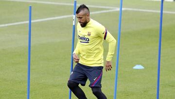 Según Sport, el club italiano habría aceptado al chileno en parte de pago por el traspaso de Lautaro Martínez al cuadro catalán que lidera Lionel Messi.