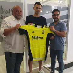 Jerome Prior, competencia bajo palos para Marc Martínez