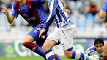 <b>DE TÚ A TÚ. </b>Los granotas dieron la cara ante el líder, aunque terminaron sucumbiendo en los minutos finales del encuentro.