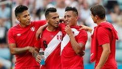 Cueva se marchó llorando a pesar de la victoria ante Australia