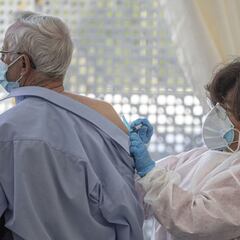 Una de las vacunas de la gripe aplicada en España se suspende en Singapur por 59 muertes