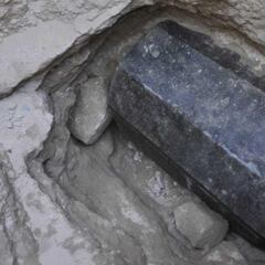 Hallazgo en Alejandría: encontrado el sarcófago más grande de Egipto de la época ptolemaica