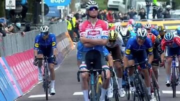 Show de Van der Poel en un mano a mano con Van Aert