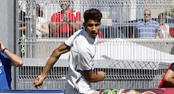 Achraf con el Castilla en un partido de esta temporada contra el Fuenlabrada en el Fernando Torres.