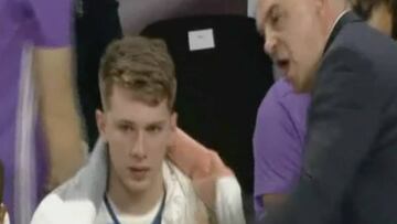 Bestial bronca de Laso a Doncic: Ayón tuvo que consolarle...