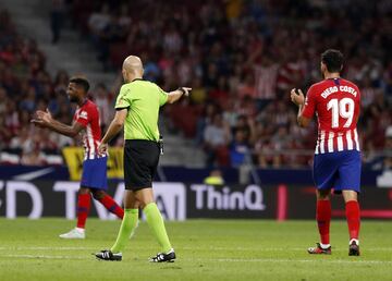 3-0. El VAR concedió el tercer gol a Koke. El árbitro González Fuertes.