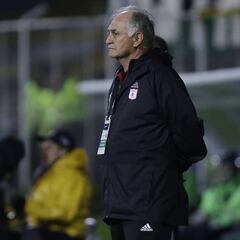 Los números con los que el 'Pecoso' Castro sale del América