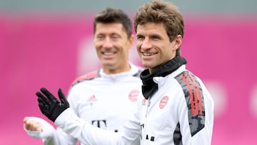 Müller y Lewandowski entrenando