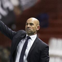 Jémez: "El Almería se ha encontrado con cosas como dos penaltis y una expulsión"