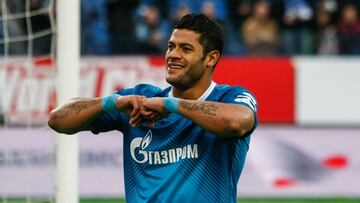 Hulk ha pasado por tres equipos de la J1 League: Kawasaki Frontale, Consadole Sapporo y Tokyo Verdy.