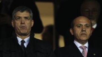 Ángel María Villar acompañado de José María del Nido