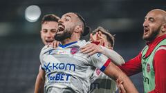 El espa&ntilde;ol Ivi L&oacute;pez celebra uno de sus goles en la Ekstraklasa, Primera Divisi&oacute;n polaca, con Rak&oacute;w.