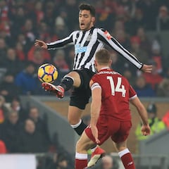 Optimismo moderado en la Real con el fichaje de Mikel Merino