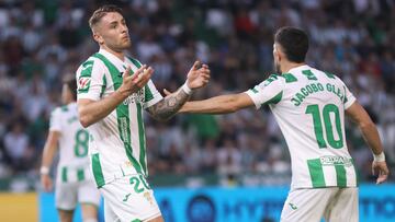 Casas y Jacobo, en un lance del Córdoba-Levante