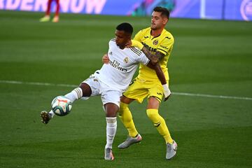 Xavi Quintilla con Rodrygo.