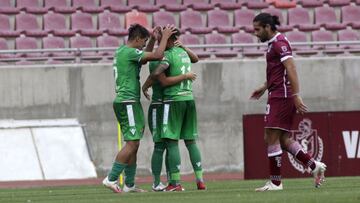 Futbol, La Serena vs Audax Italiano
Trigsima cuarta fecha, campeonato Plan Vital 2020 segunda rueda.
El jugador de Audax Italiano Ariel Martinez , celebra el gol, durante el partido de primera division realizado en el estadio La Portada de la Serena, C