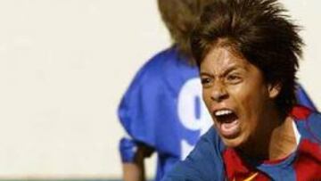 <b>BARCELONA 5-TORREJÓN 0. </b>Maribel Domínguez celebrando uno de sus goles en su debut en la Liga femenina española.