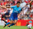 Ex goleador de Liverpool pide hacer un esfuerzo por Alexis