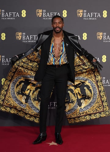 Colman Domingo posa en la alfombra roja de los premios BAFTA 2025 celebrados en el Royal Festival Hall del Southbank Centre de Londres.