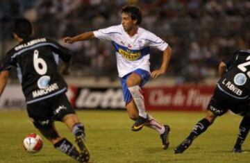 Universidad Cat&oacute;lica e Iquique se han enfrentado 41 veces por Torneos Nacionales de Primera, con 18 triunfos cruzados (71 goles), 13 empates y diez victorias celestes (41 tantos).