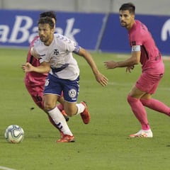 El Tenerife no pudo en el Heliodoro y el Málaga no supo