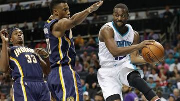 Recital de Kemba Walker para unos Hornets que ya est&aacute;n 5-1