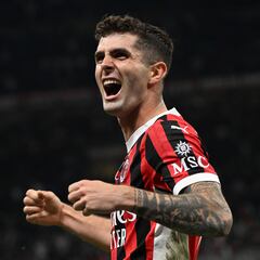 Pulisic es tentado nuevamente por la Premier League; espera a conocer su futuro en el Milan