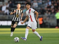 Soccer Football - Ligue 1 - Angers SCO v Paris St Germain - Stade Raymond Kopa, Angers, France - April 25, 2026 Paris St Germain's Dro Fernandez in action REUTERS/Stephane Mahe